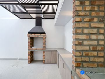 Se vende departamento en planta baja al sur de la ciudad