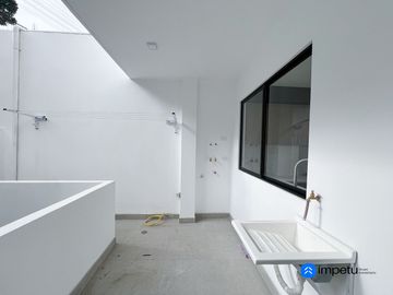 Se vende departamento en planta baja al sur de la ciudad
