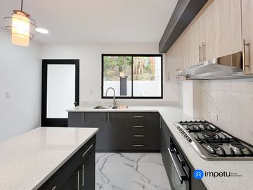 Se vende departamento en planta baja al sur de la ciudad