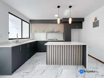 Se vende departamento en planta baja al sur de la ciudad