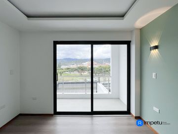 Se vende departamento al sur de Loja en el Barrio Daniel Alvarez