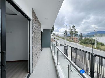 Se vende departamento al sur de Loja en el Barrio Daniel Alvarez