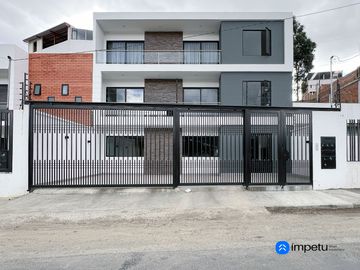 Se vende departamento al sur de Loja en el Barrio Daniel Alvarez