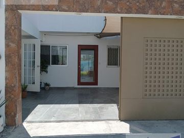 Jiutepec Morelos casa en venta en condominio de solo 3 casas con 3 recamaras