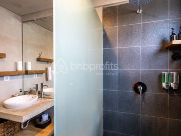 Modern 1 Bedroom Loft in Berawa, Ideal Investment Opportunity