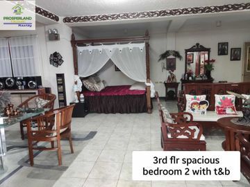 Luxurious 5 storey Resthouse For Sale located at Stateland Hills Subdivision