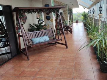 Luxurious 5 storey Resthouse For Sale located at Stateland Hills Subdivision