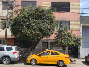 VENDO DEPA 2 HABITAC. BREÑA