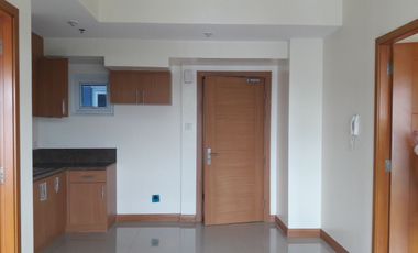 5% DP MOVE IN RENT TO OWN TRION TOWER IN 8TH ST.  BGC NEAR SM AURA MARKET MARKET