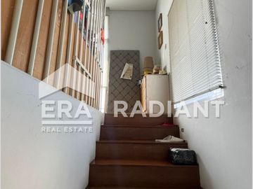 Rumah Japanese 3 Lantai di Jl. Bungur, Kemang, Jaksel