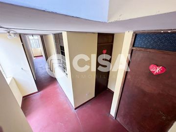 SE VENDE HOSTAL (24 HAB} + 2 LOCALES COMERCIALES