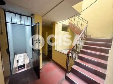 SE VENDE HOSTAL (24 HAB} + 2 LOCALES COMERCIALES