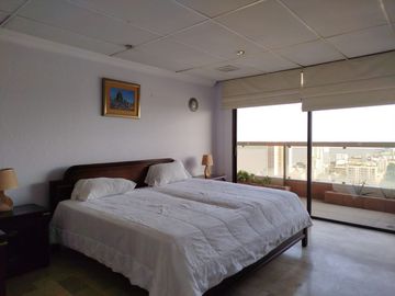 Departamento de Alquiler Amoblado, 3 dormitorios, Centro de Guayaquil