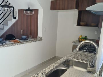 VENTA CASA EN VALLE CORREGIDORA