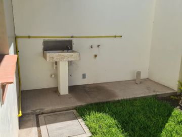 VENTA CASA EN VALLE CORREGIDORA