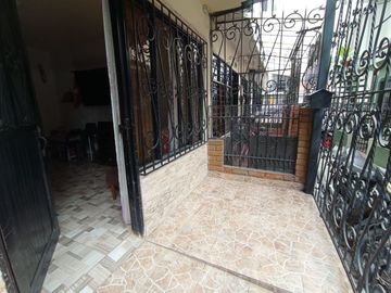 VENDO CASA CALI  LA RIVERA