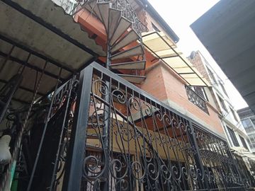 VENDO CASA CALI  LA RIVERA