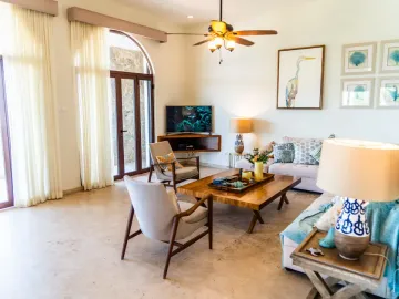 Casa de lujo en Venta con vista panoramica al mar, a pasos del Malecon y cerca del centro Historico de Mazatlán