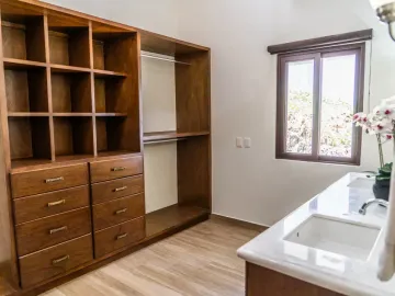 Casa de lujo en Venta con vista panoramica al mar, a pasos del Malecon y cerca del centro Historico de Mazatlán