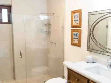 Casa de lujo en Venta con vista panoramica al mar, a pasos del Malecon y cerca del centro Historico de Mazatlán