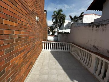 VENTA INMENSA CASA EN CONJUNTO VILLA CAMPESTRE