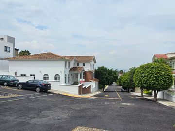 CASA EN VENTA EN PEDREGAL QUERETARO