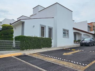 CASA EN VENTA EN PEDREGAL QUERETARO