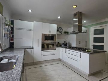 CASA EN VENTA EN PEDREGAL QUERETARO