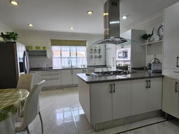 CASA EN VENTA EN PEDREGAL QUERETARO