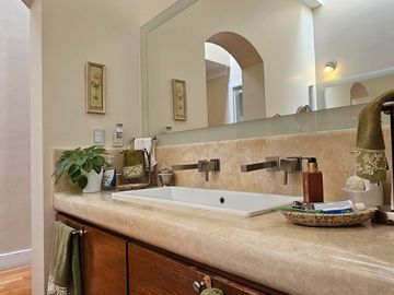 CASA EN VENTA EN PEDREGAL QUERETARO