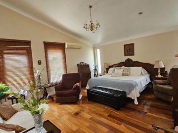 CASA EN VENTA EN PEDREGAL QUERETARO