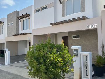 Casa en venta en Almarena Residencial en Mazatlán, Sinaloa