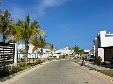 Casa en venta en Almarena Residencial en Mazatlán, Sinaloa