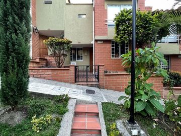 VENTA CASA EN ENVIGADO