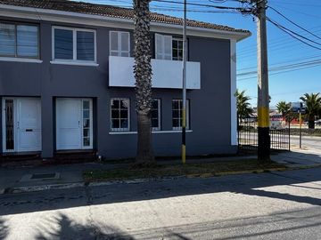 Casa Ideal para Comercio y/o Habitacional en Centro de Coquimbo.