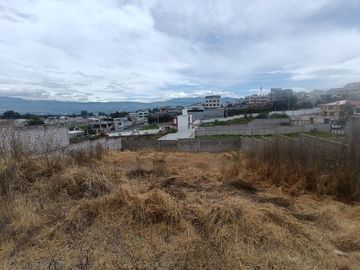 Terreno en venta - Sangolqui cerca a redondel del Colibri