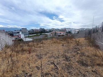 Terreno en venta - Sangolqui cerca a redondel del Colibri