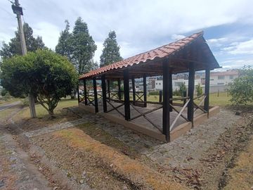 Terreno en venta - Sangolqui cerca a redondel del Colibri