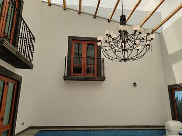 venta de Casa con carril de nado techado y jardín en la Vista country club, Puebla - gran oportunidad