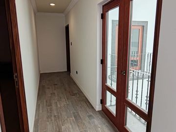 venta de Casa con carril de nado techado y jardín en la Vista country club, Puebla - gran oportunidad