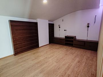 venta de Casa con carril de nado techado y jardín en la Vista country club, Puebla - gran oportunidad