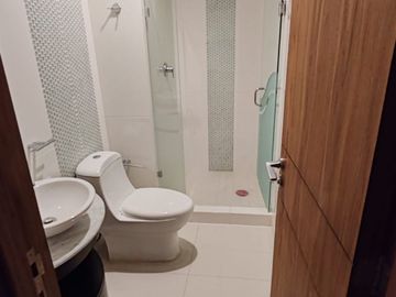 venta de Casa con carril de nado techado y jardín en la Vista country club, Puebla - gran oportunidad