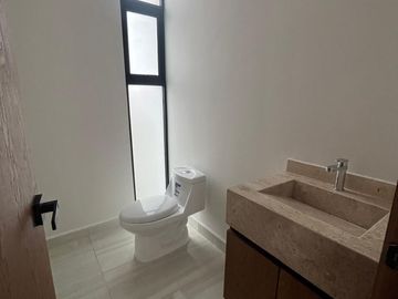 Venta Casa de 1 nivel lado sombra, 2 recamaras con baño, bi cochera, Playas del Conchal, Alvarado