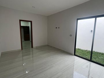 Venta Casa de 1 nivel lado sombra, 2 recamaras con baño, bi cochera, Playas del Conchal, Alvarado