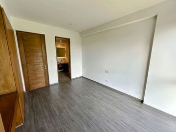 venta departamento de Dos Niveles en torre Citium, toscana - terraza y jardín privado lomas de angelopolis