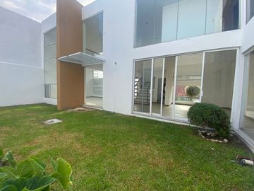 Linda y moderna Casa en San Andrés Cholula