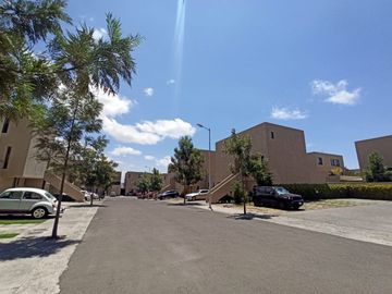 VENDO DEPARTAMENTO PLANTA BAJA EN CONDOMINIO EL MOTIVO ZAKIA QUERETARO