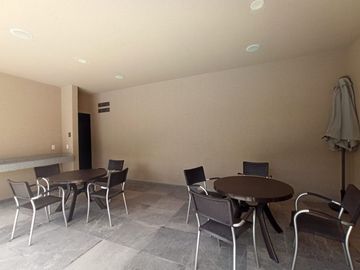 VENDO DEPARTAMENTO PLANTA BAJA EN CONDOMINIO EL MOTIVO ZAKIA QUERETARO