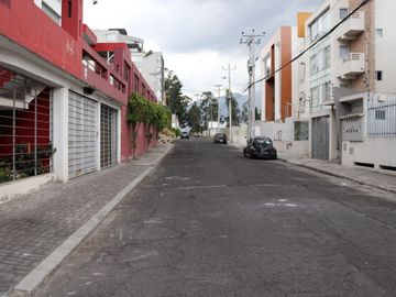 Amplio y moderno apartamento, con excelentes acabados