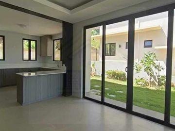 Brand New House and Lot with Elevator with Mountain view for Sale in Antipolo
